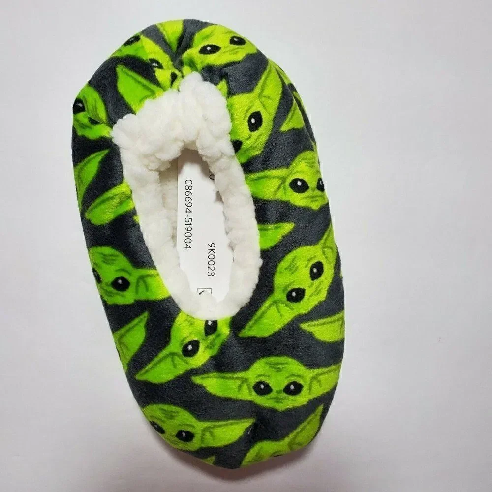 Star Wars Mandalorian Baby Yoda Slipper Socks S/M‎